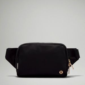 Black/Gold NWT Lululemon Large Everywhere Belt Bag 2L